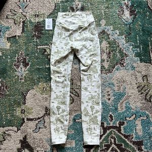 NEVER WORN - WEWOREWHAT Leggings (Tags Included)